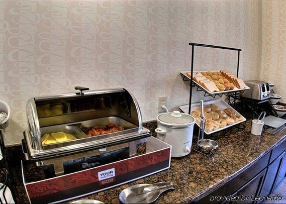 Comfort Inn & Suites Lawrence - University Area Ресторант снимка